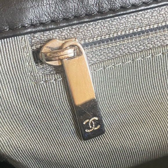 SOLD❌ Authentic Chanel Ultra Stitch Bag - Picture 12 of 16